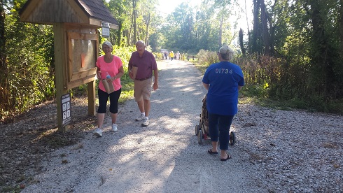 Putnam Nature Trail opening hikers at
                      kiosk