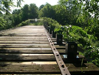 trestle railing structure